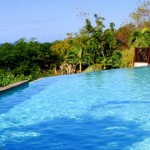 Vue sur mer des caraïbes de la piscine, hôtel***-restaurant Le Rayon Vert